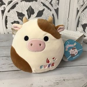 Squishmallows “Ronnie” the Brown Cow Valentines Edition